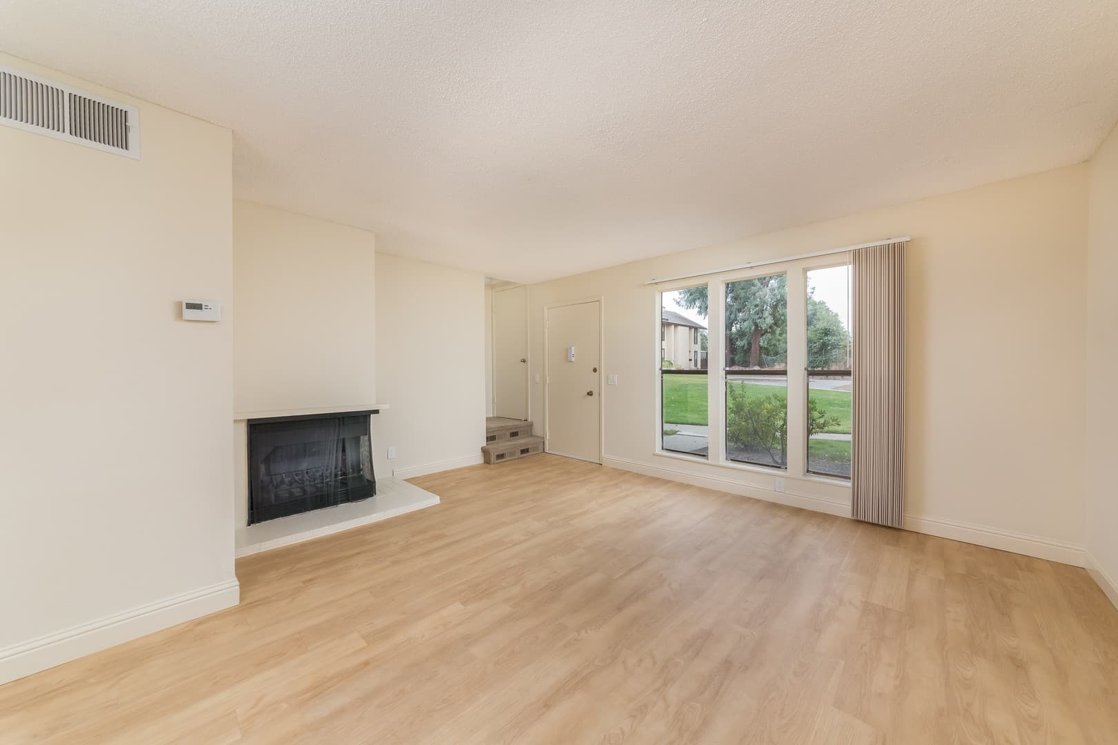 Pleasant Hill Apartment: 630 Tempe Ct