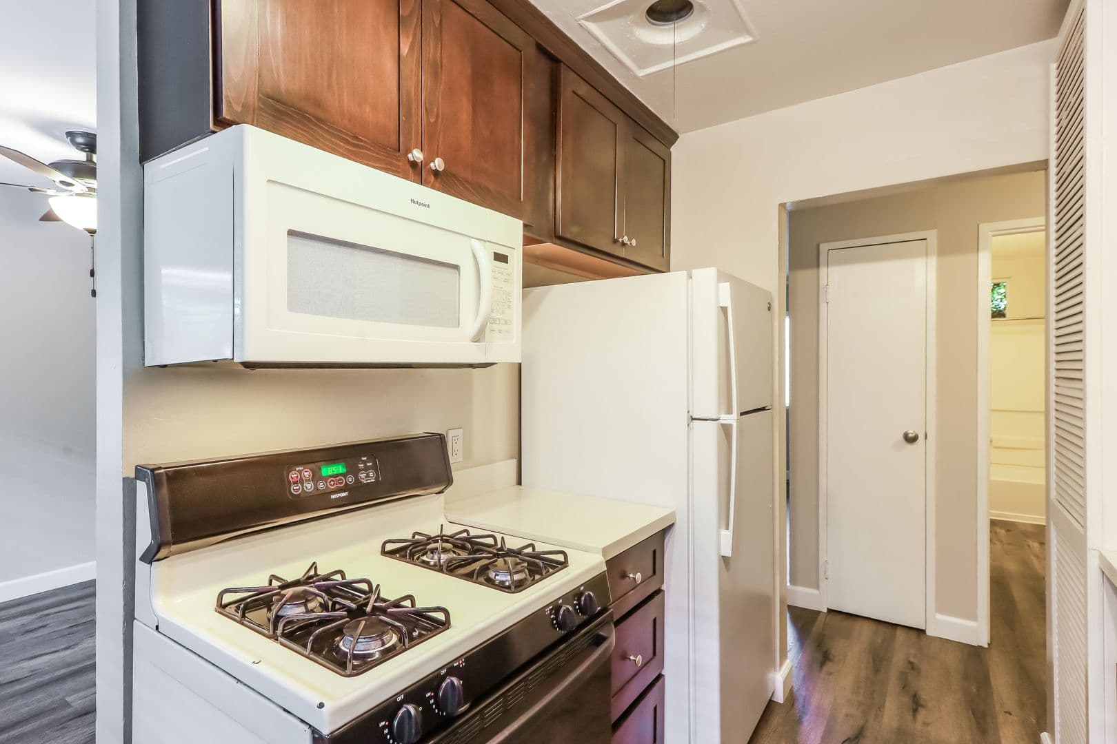 Walnut Creek Apartment: 1185 Lincoln Avenue