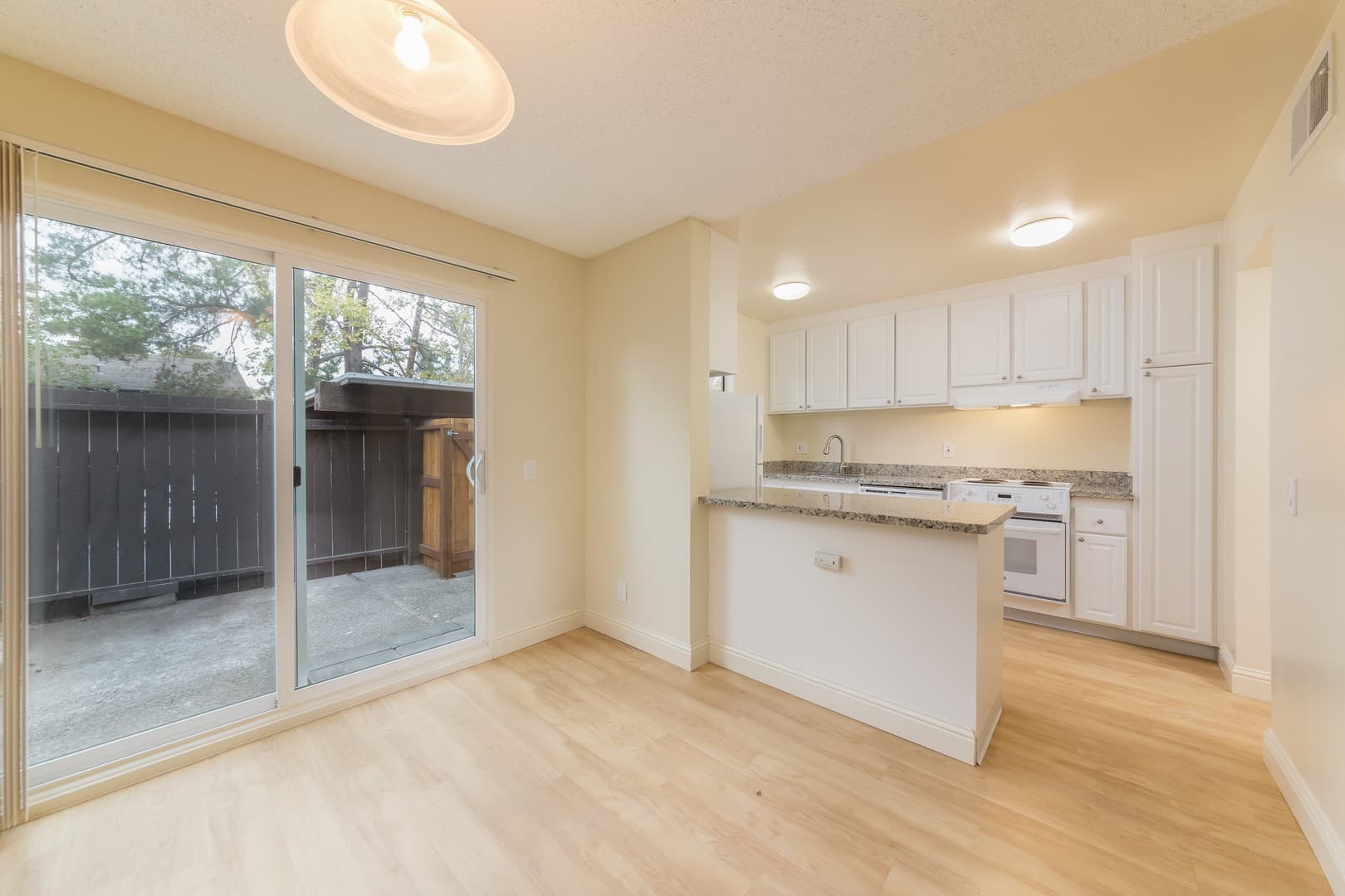 Pleasant Hill Apartment: 630 Tempe Ct