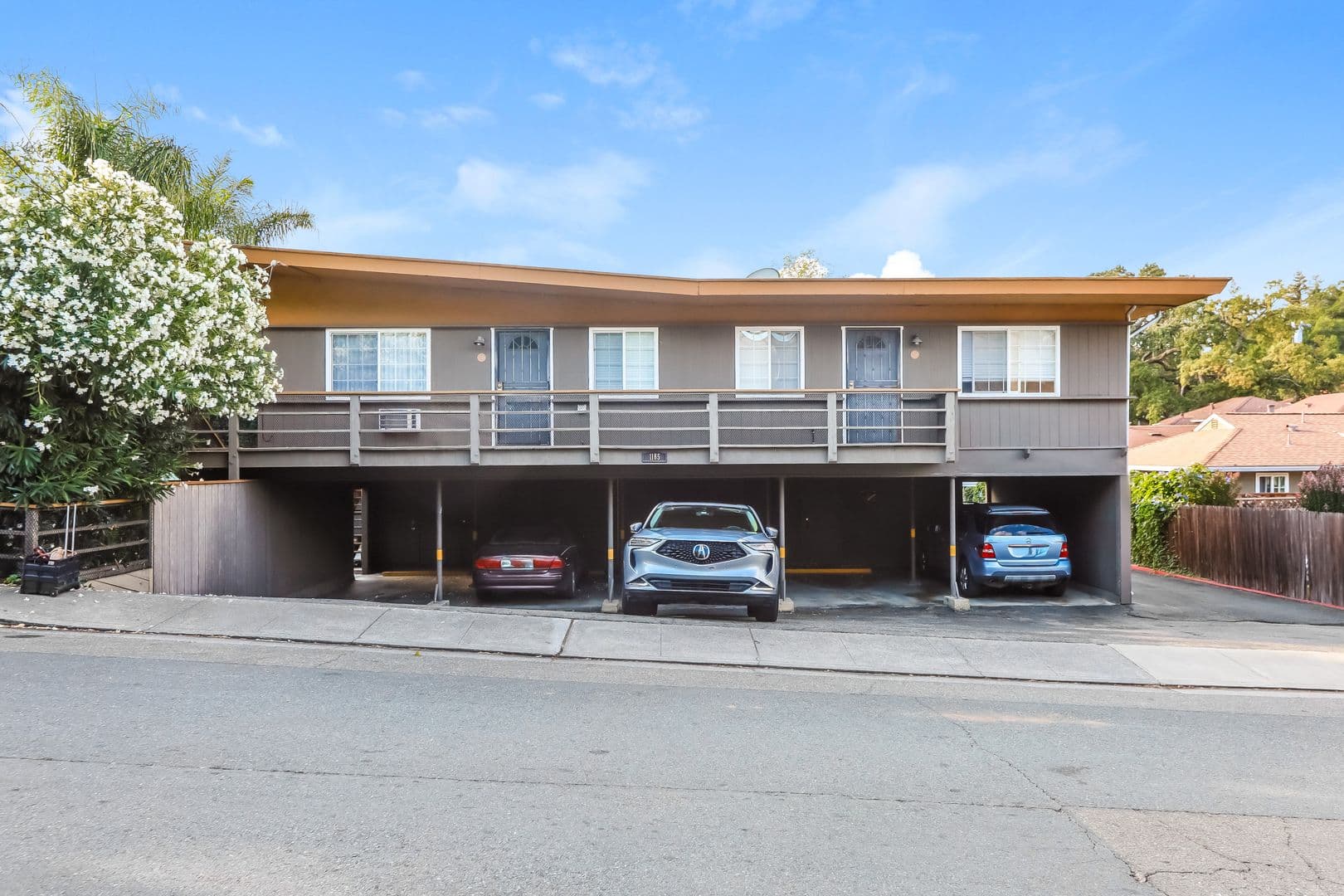 Walnut Creek Apartment: 1185 Lincoln Avenue