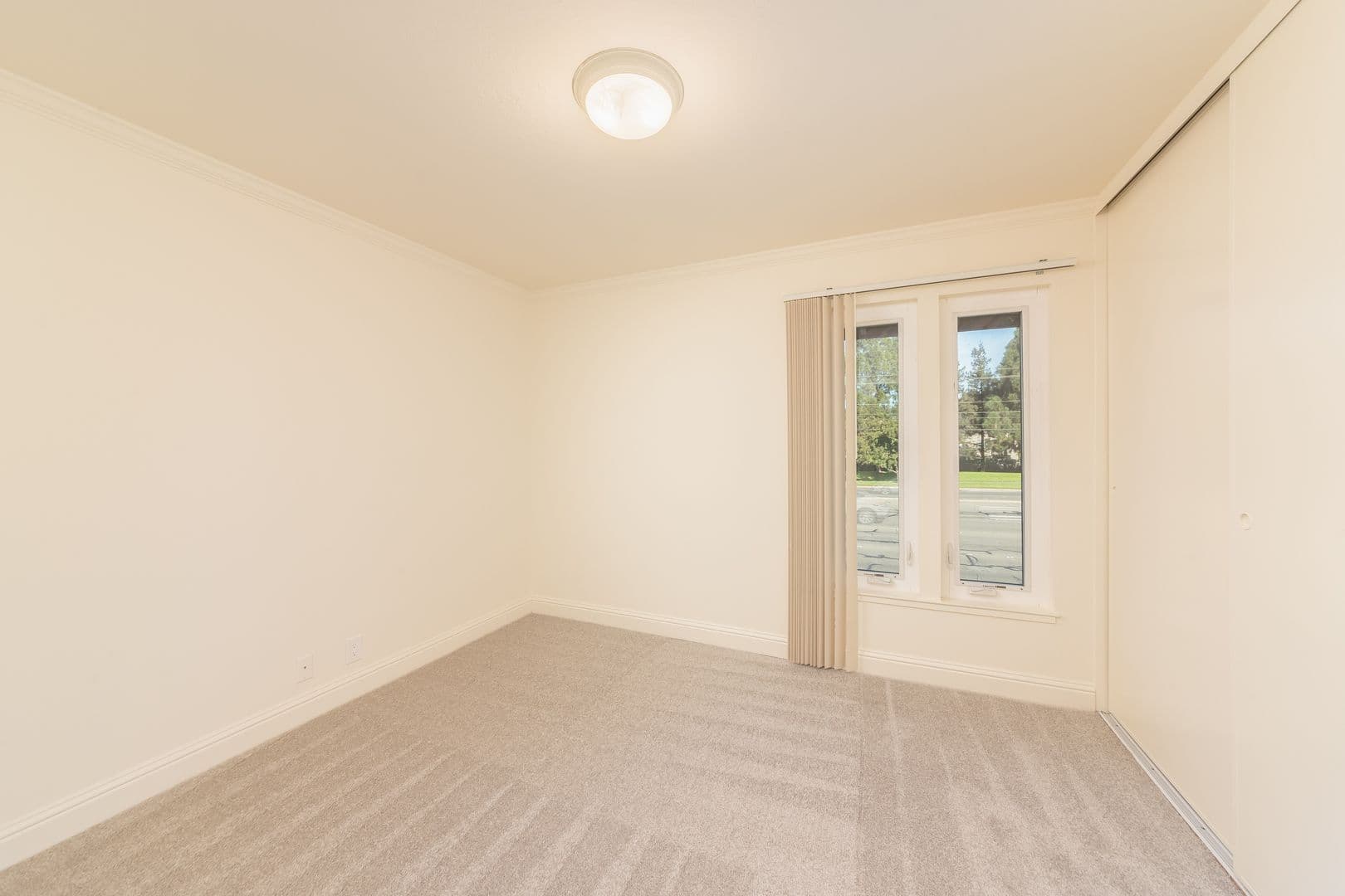 Walnut Creek Apartment: 1980 Desert Circle