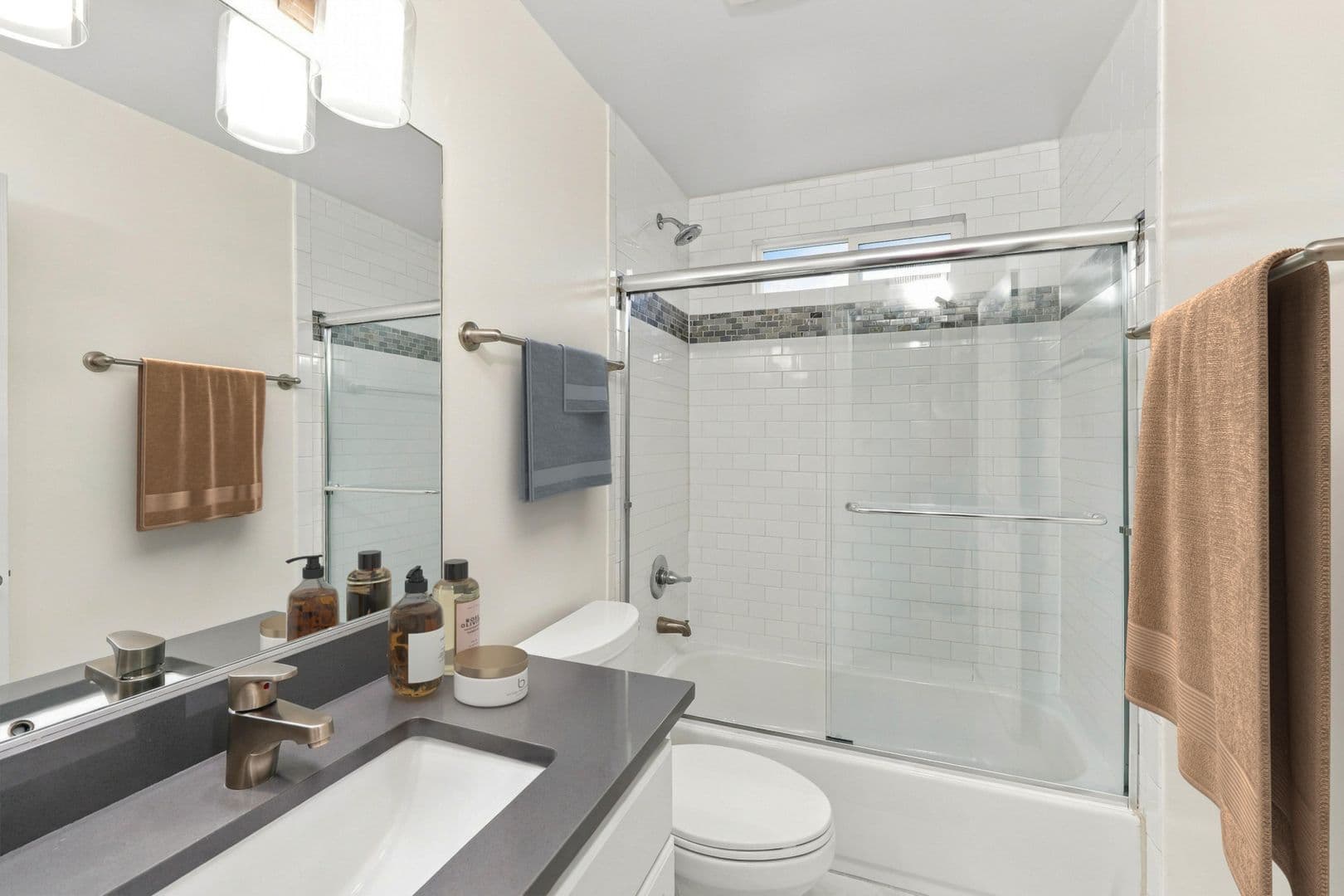 Walnut Creek Apartment: 1980 Desert Circle