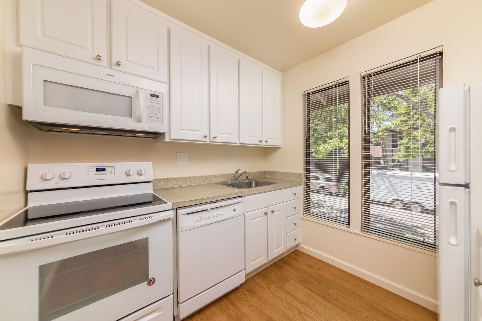 Pleasant Hill Apartment: 630 Tempe Ct