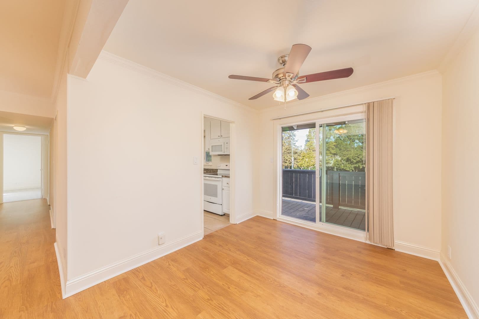 Walnut Creek Apartment: 1980 Desert Circle
