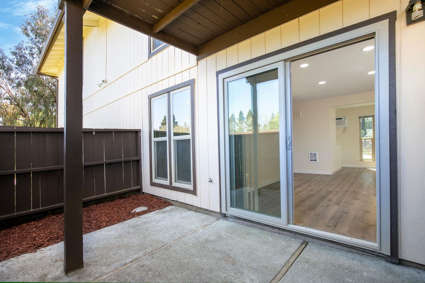 Pleasant Hill Apartment: 630 Tempe Ct