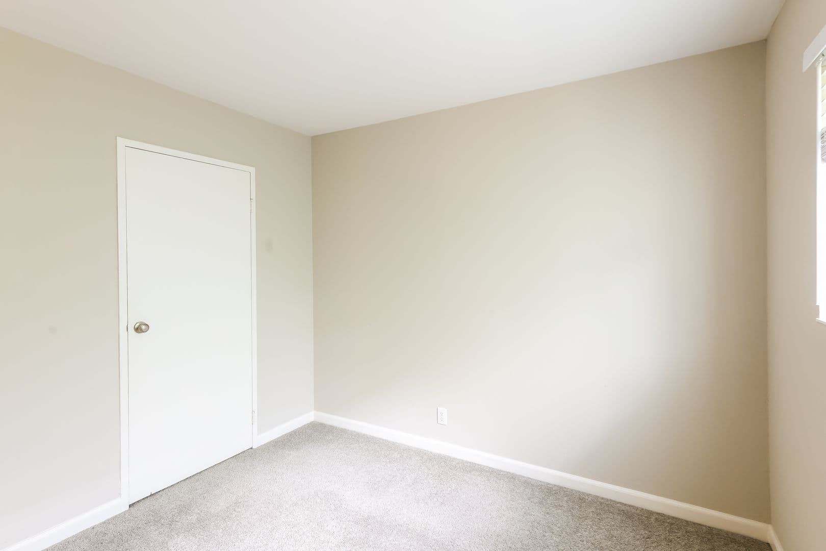 Walnut Creek Apartment: 1185 Lincoln Avenue