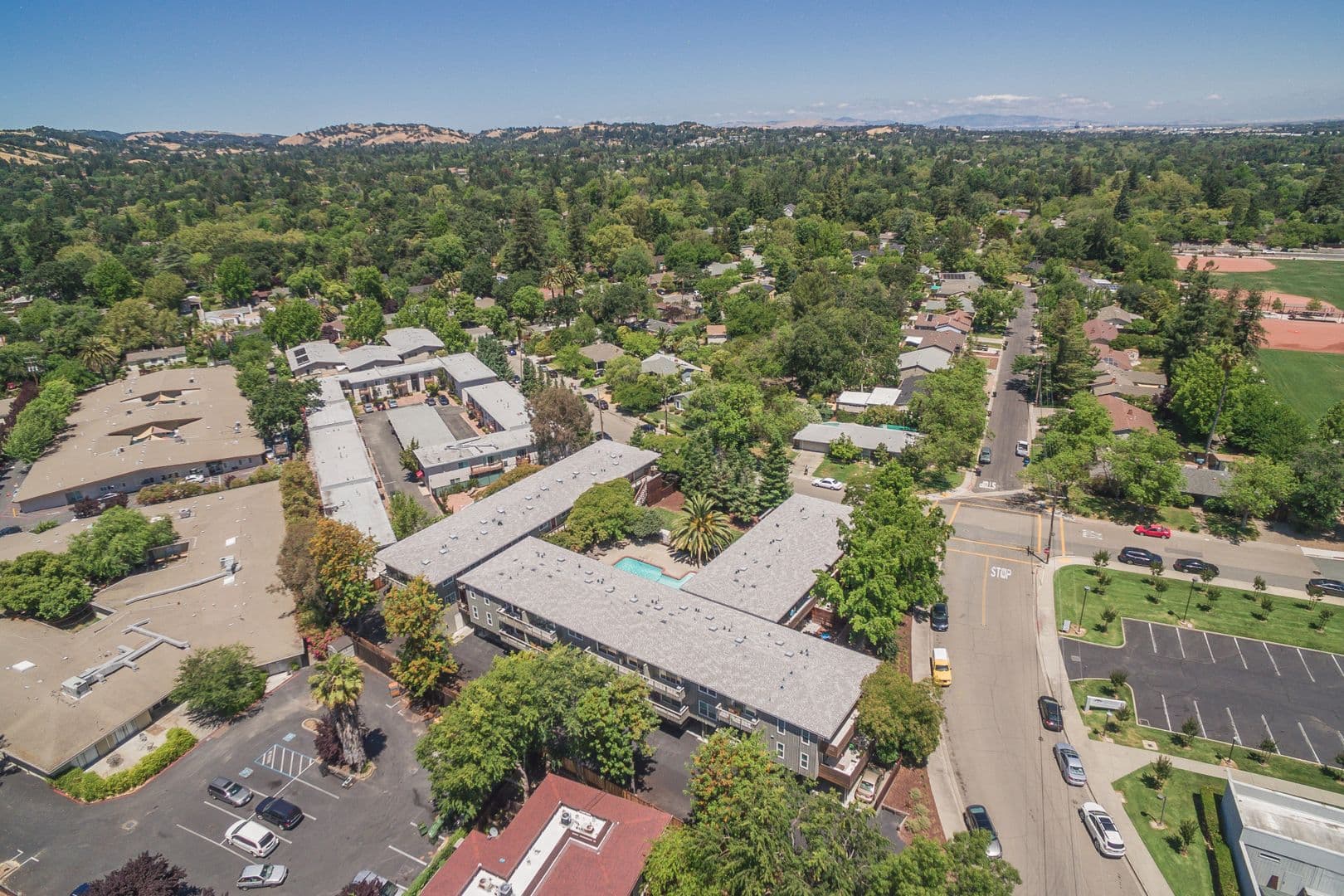 Pleasant Hill Apartment: 85 Santa Barbara Road