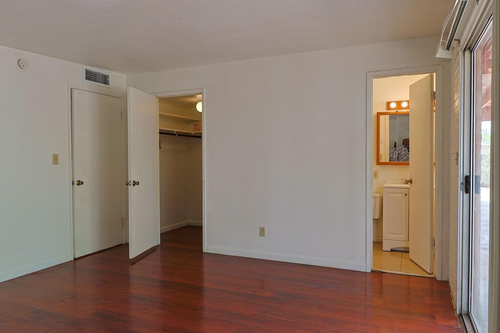 Tucson House: 618 N Medford Dr.