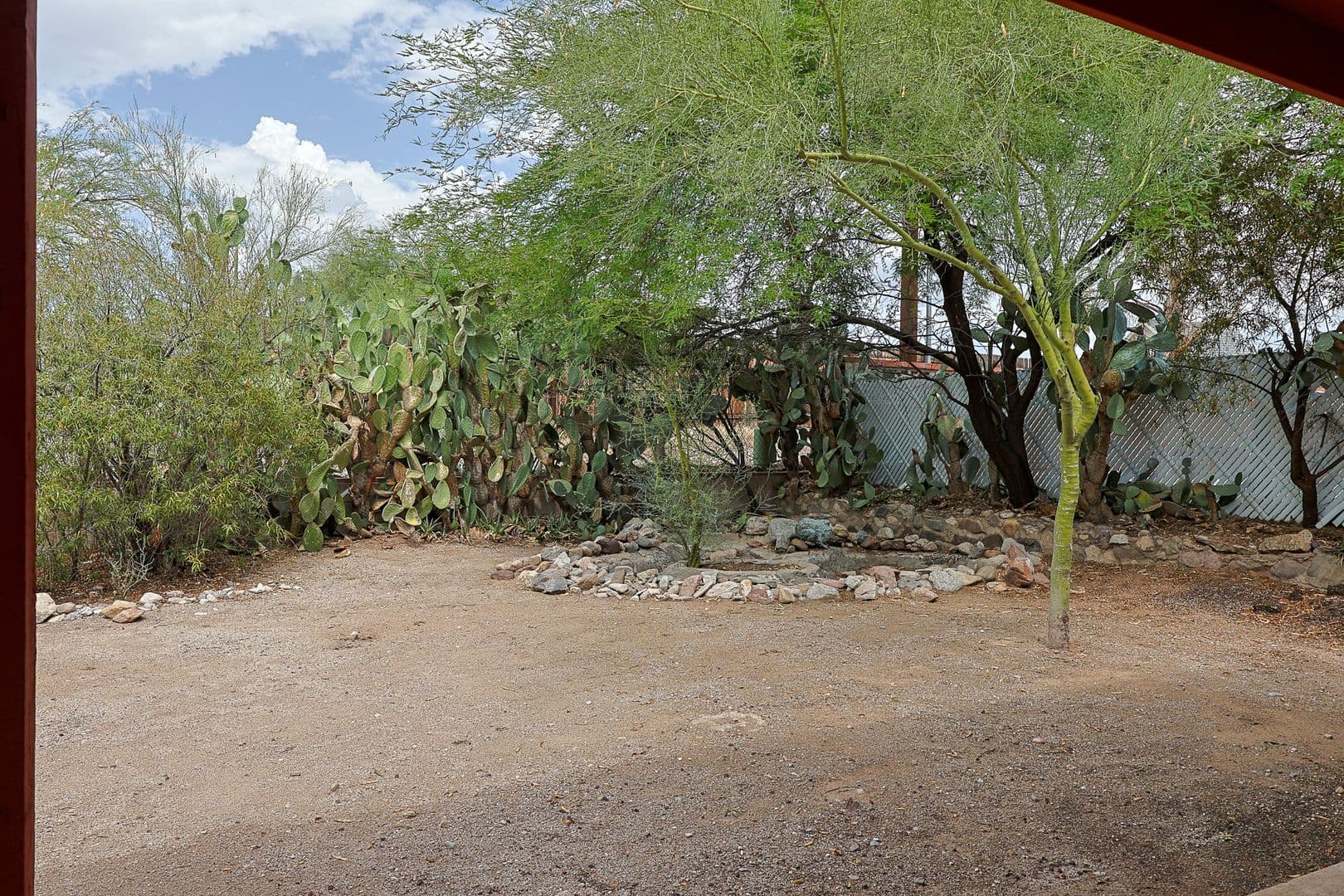 Tucson House: 618 N Medford Dr.