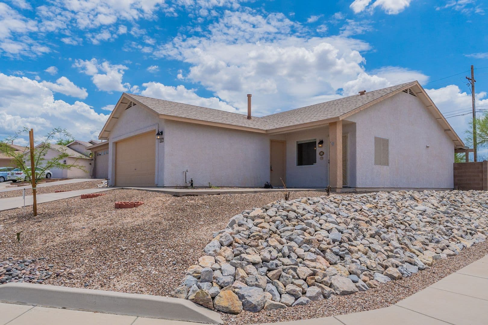 Tucson House: 9746 E Sascha St