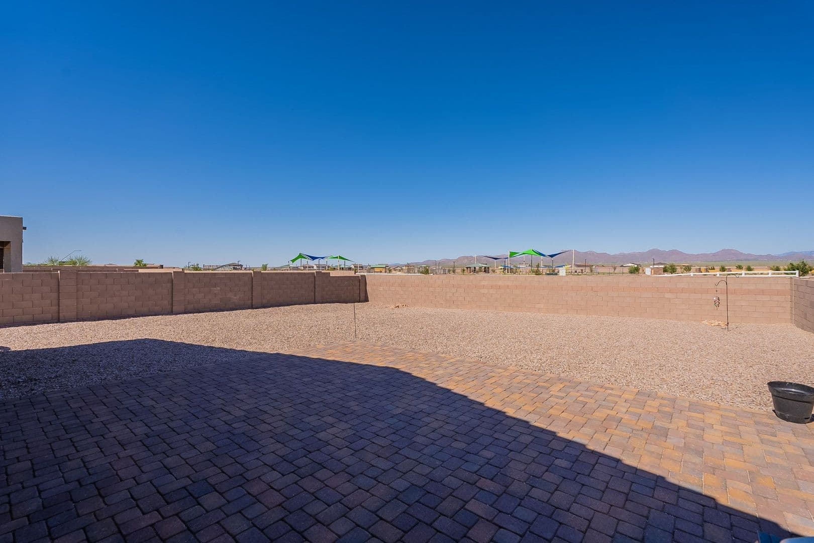 Marana House: 12442 N Appling Ave