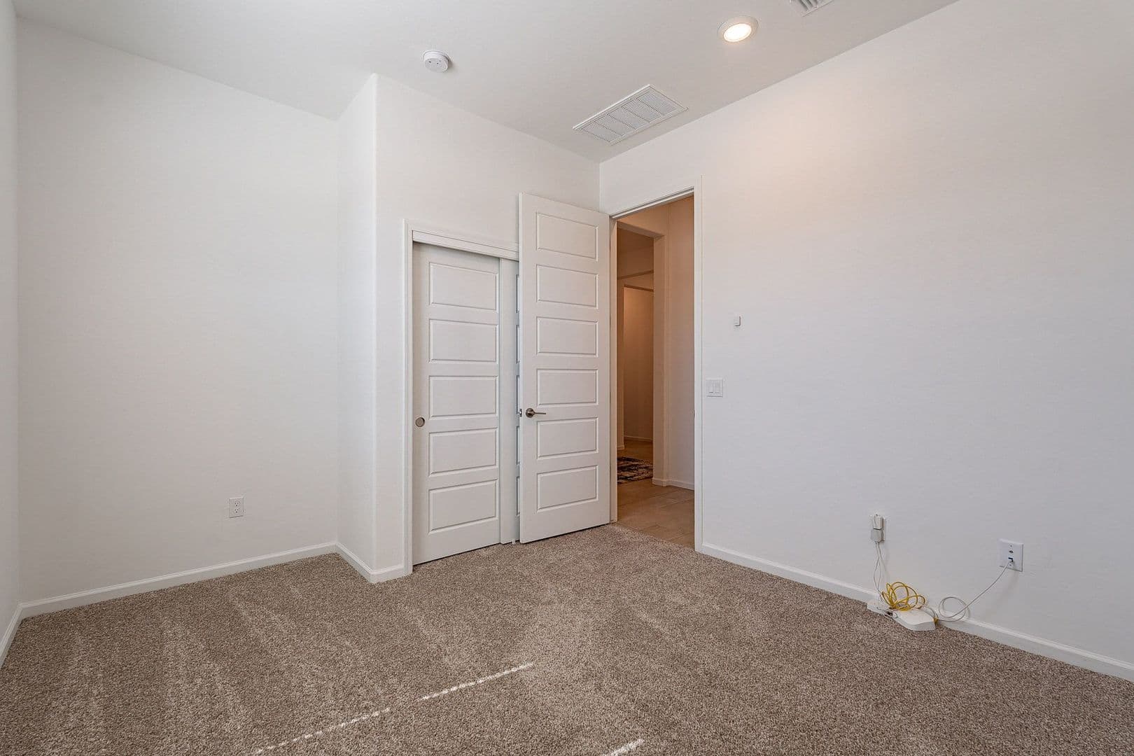Marana House: 12442 N Appling Ave