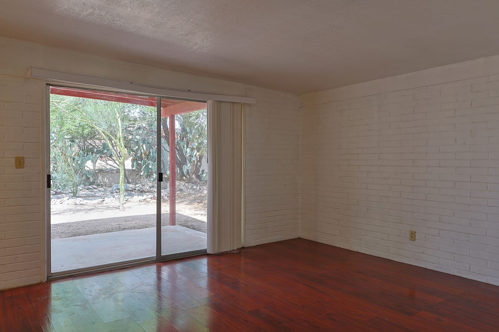 Tucson House: 618 N Medford Dr.