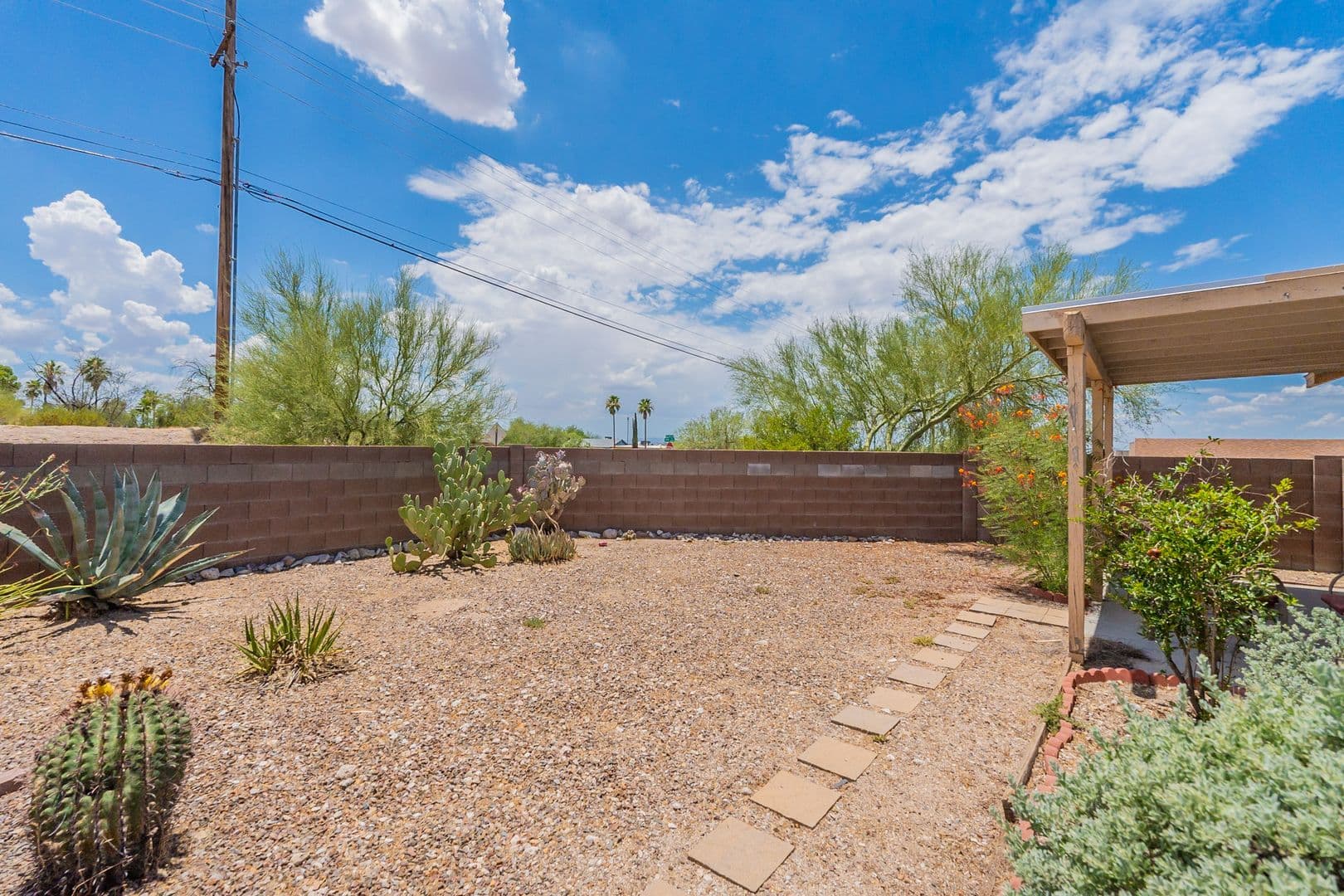 Tucson House: 9746 E Sascha St