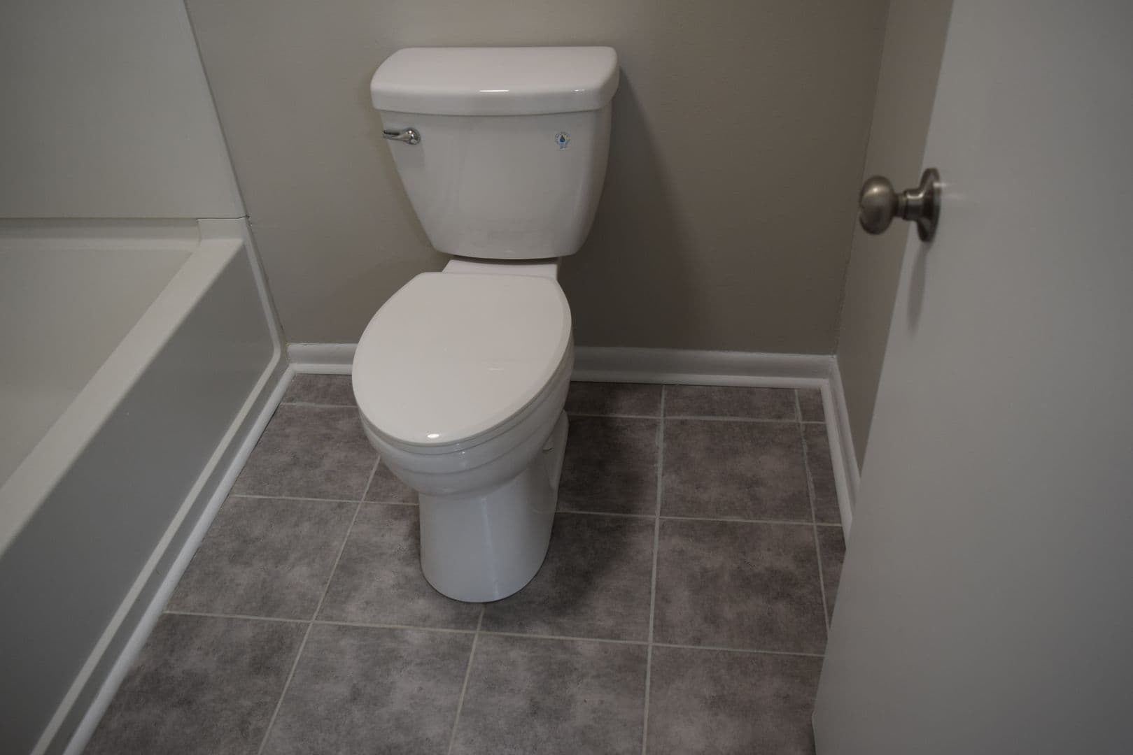 Fayetteville Condo: 668 Bartons Landing APT 4