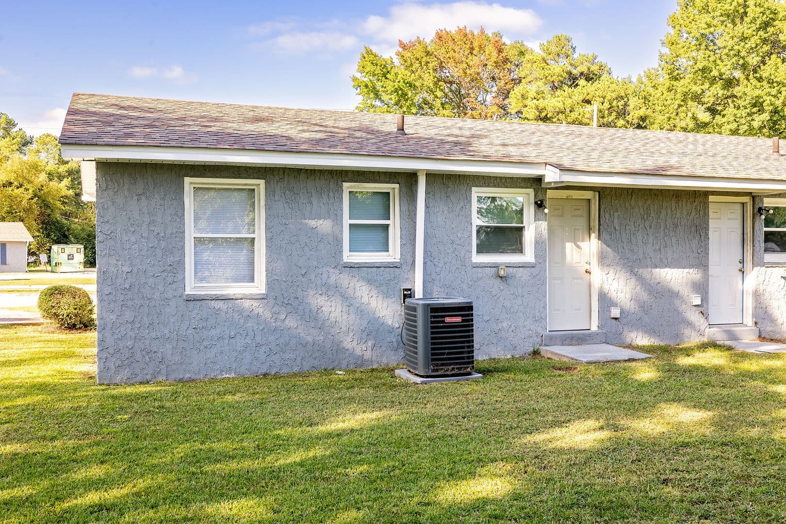 Fayetteville Apartment: 100-123 Sycamore Ct