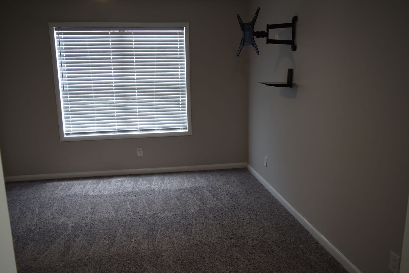 Fayetteville Condo: 668 Bartons Landing APT 4