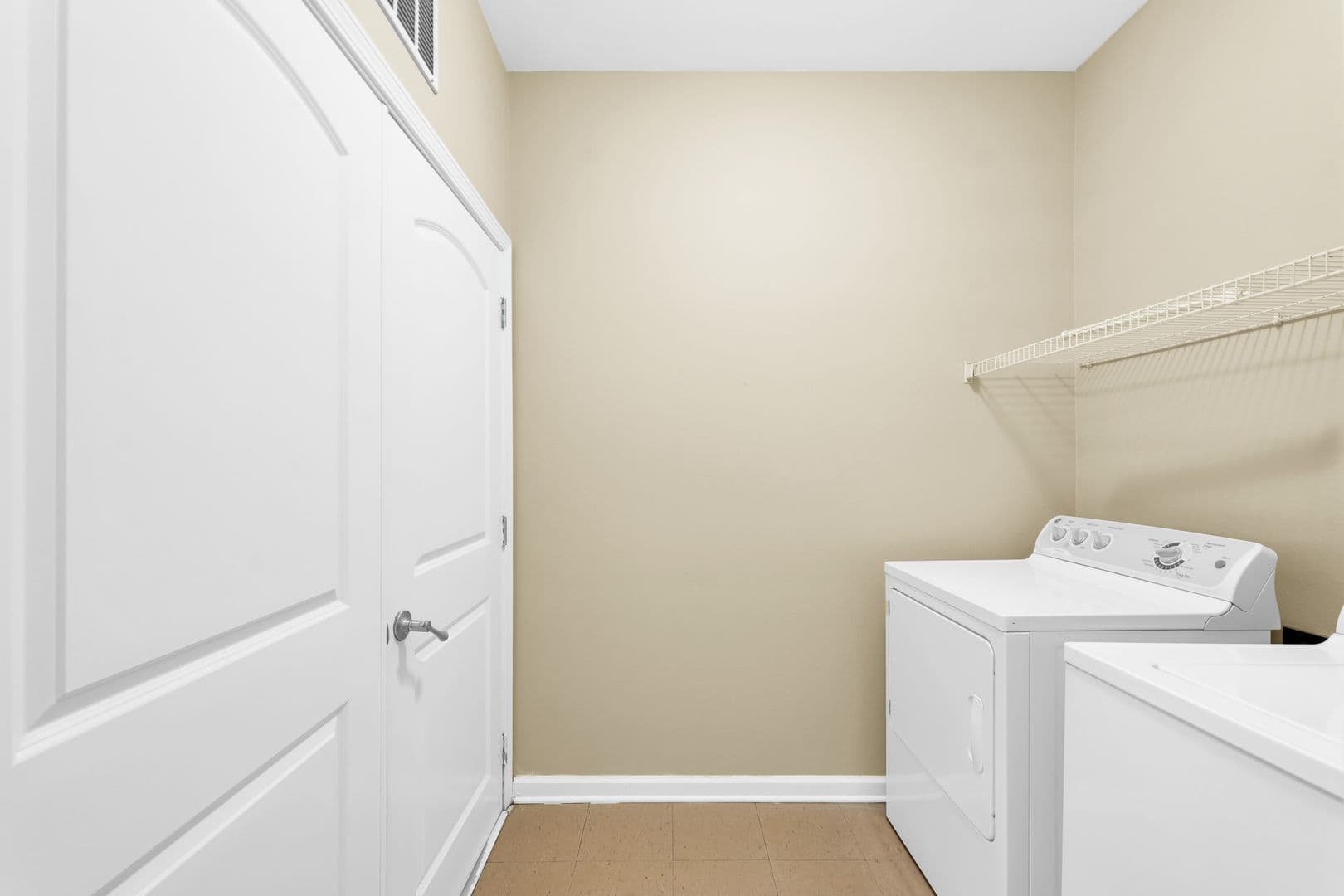 Champaign Apartment: 2002 West Bradley Avenue