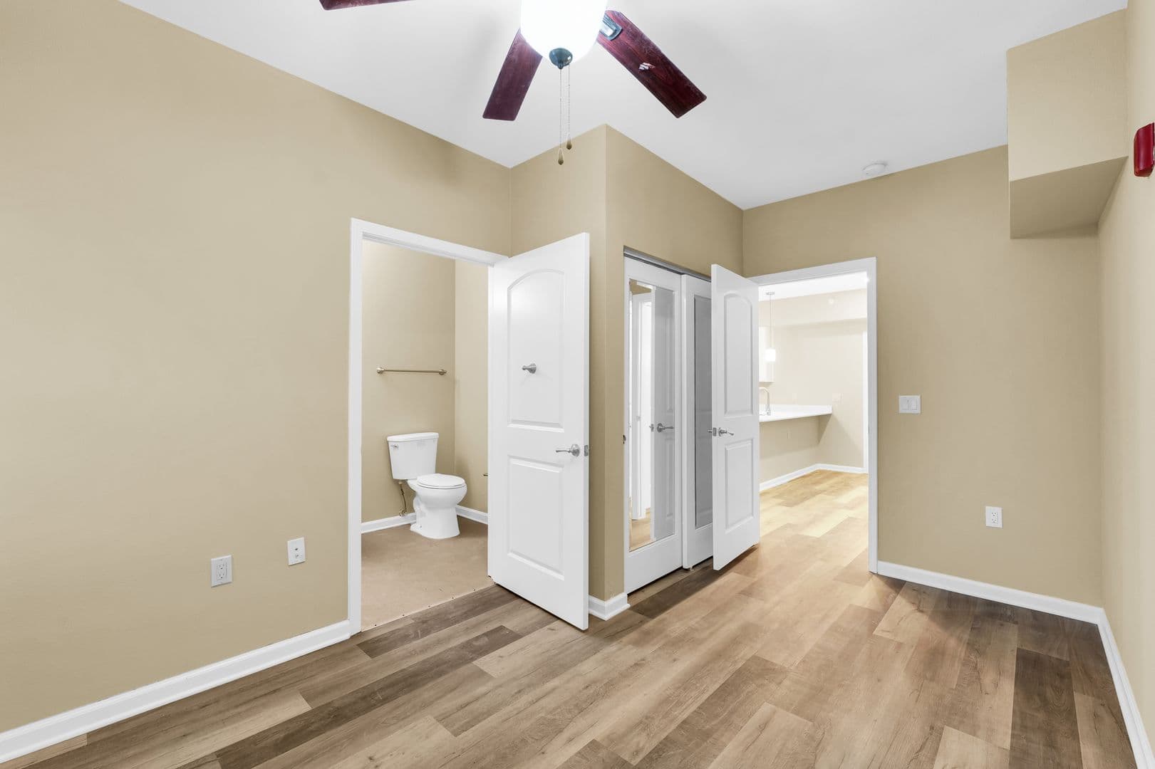 Champaign Apartment: 2002 West Bradley Avenue