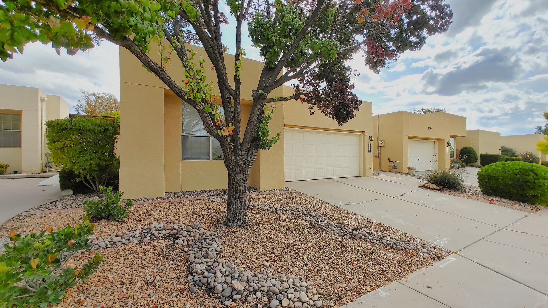 Albuquerque House: 7916 Woodwind Dr NE