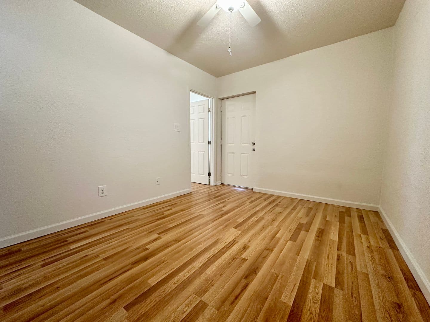 Albuquerque Apartment: 516 Candelaria RD NW