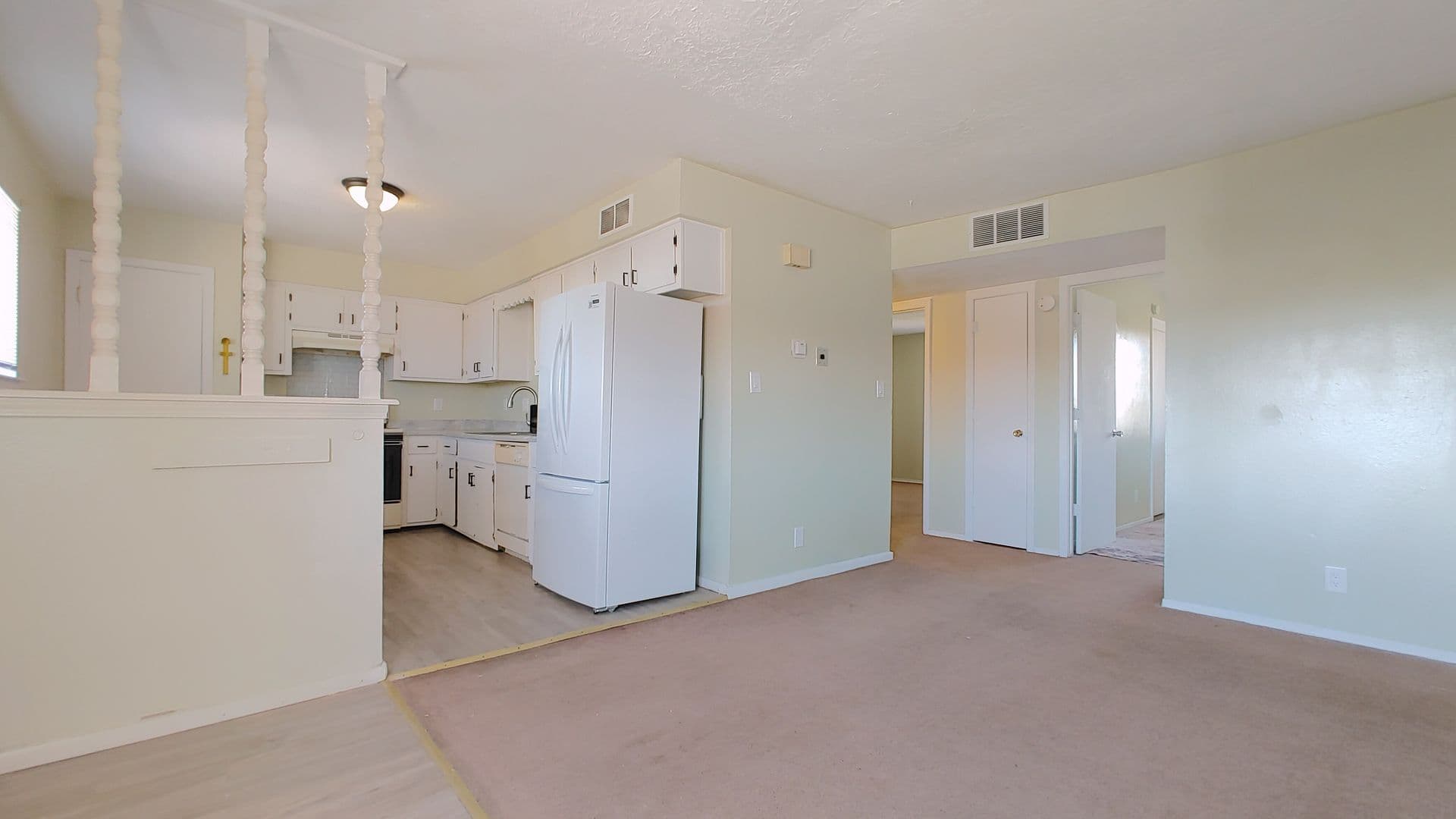 Rio Rancho Apartment: 75 Darlene RD SE