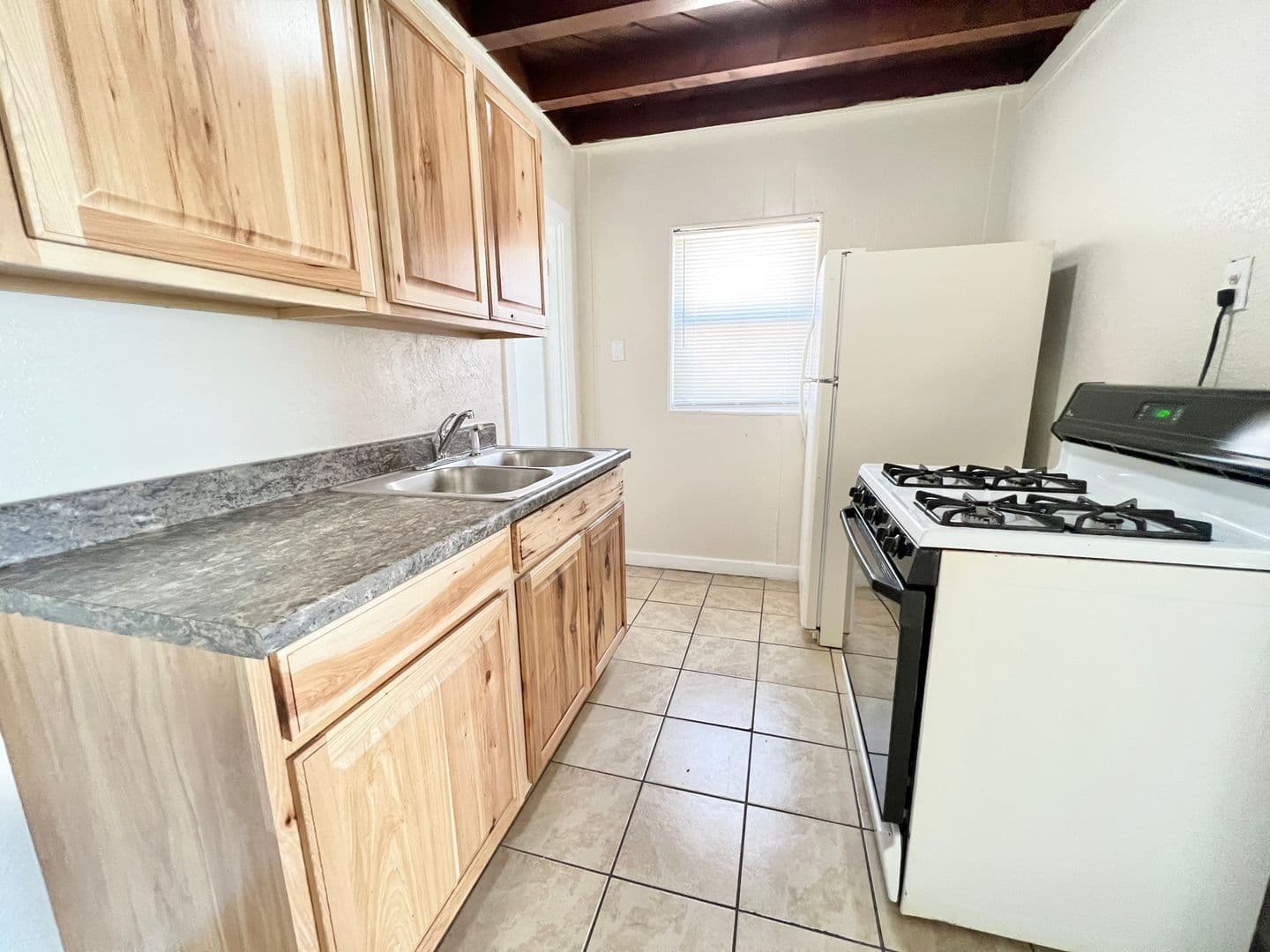 Albuquerque Apartment: 4223 Central Ave NE