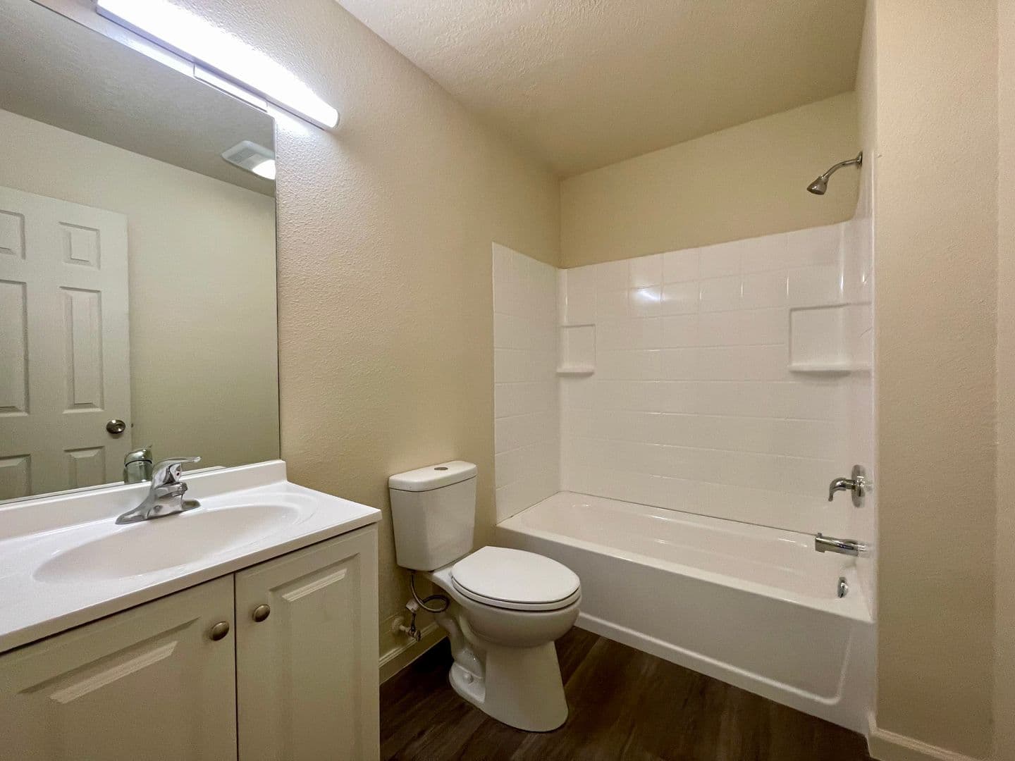 Albuquerque Apartment: 7615 Chico Rd NE