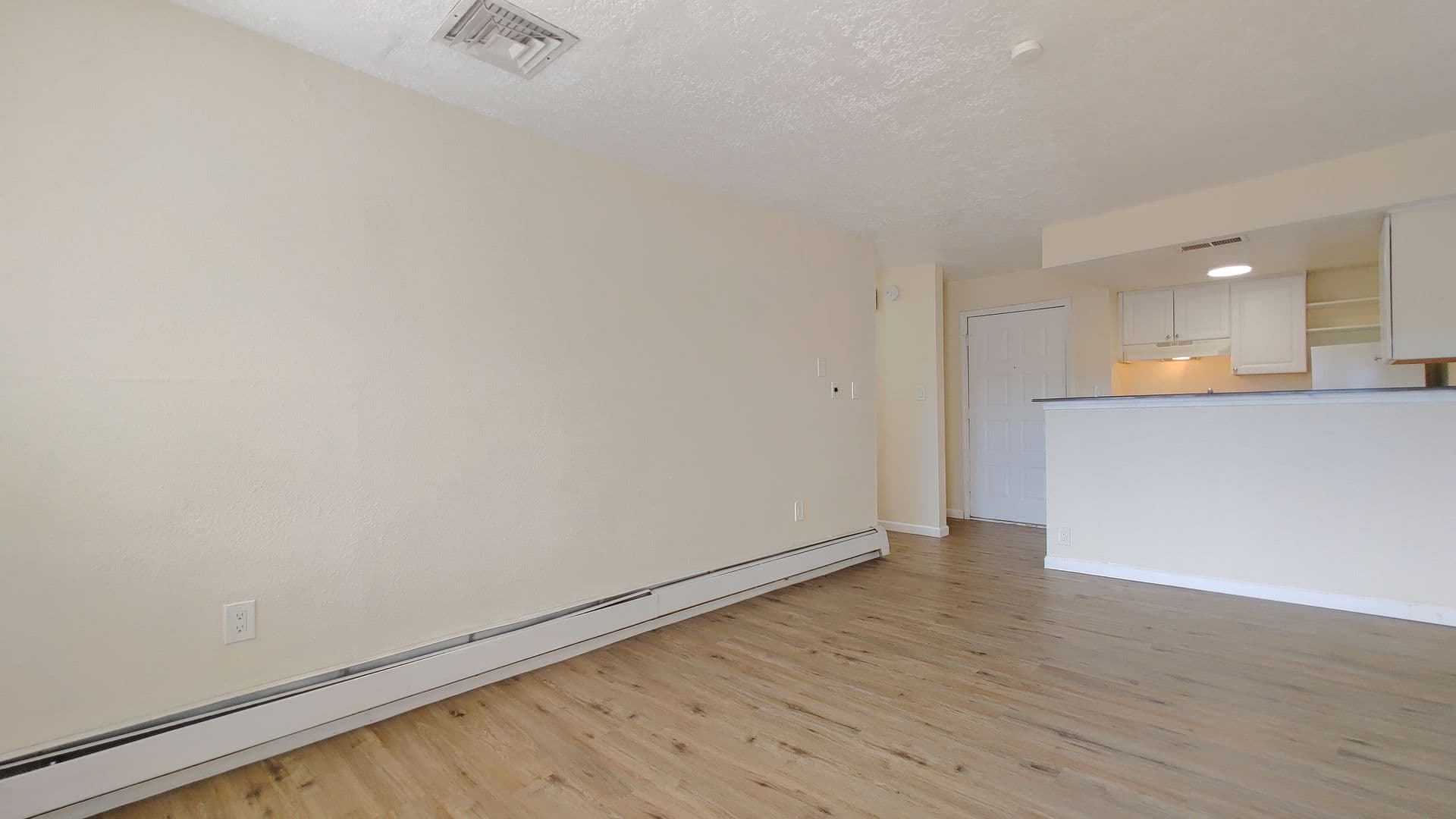 Albuquerque Apartment: 13500 Skyline RD NE