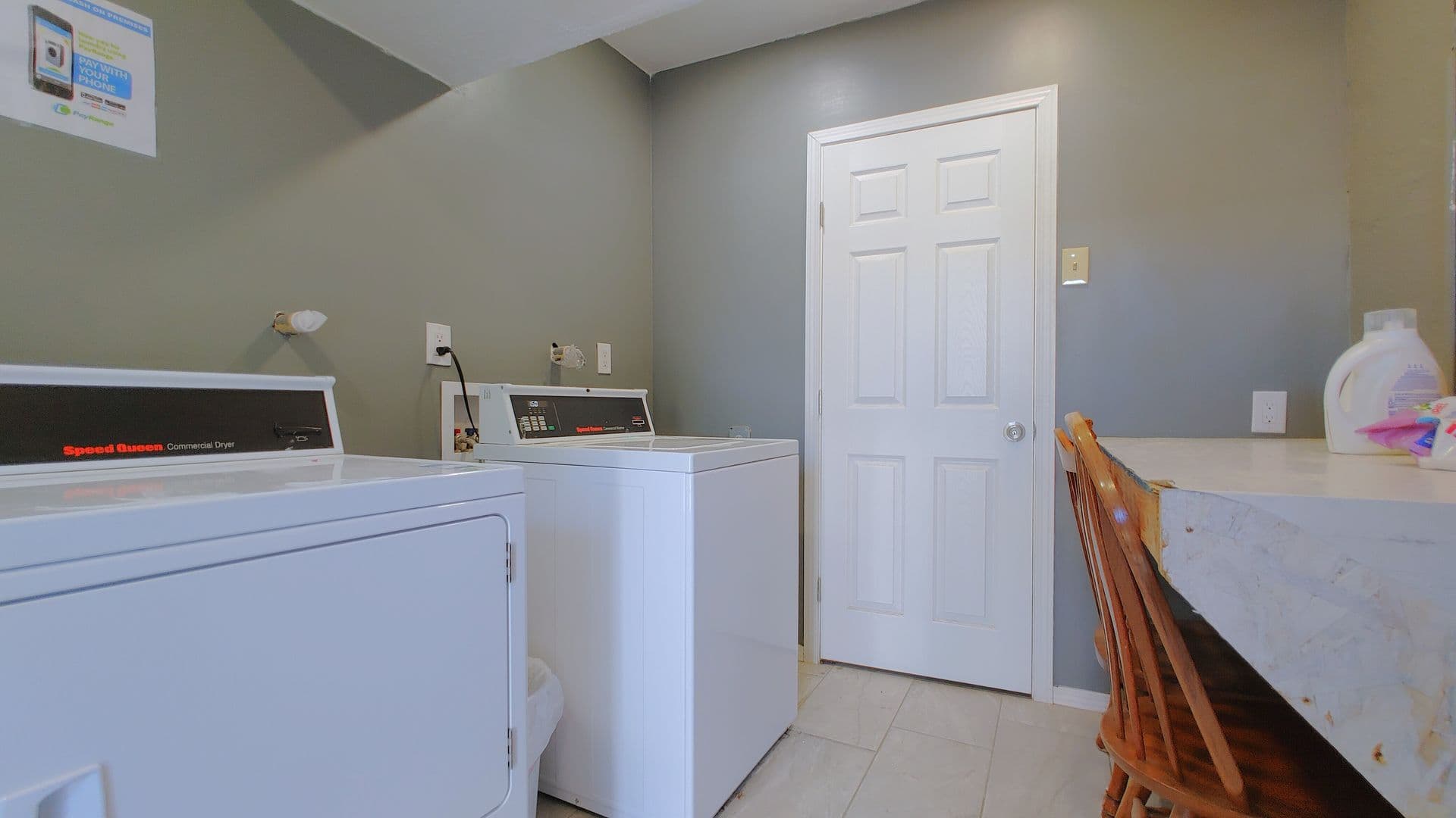 Albuquerque Apartment: 4223 Central Ave NE