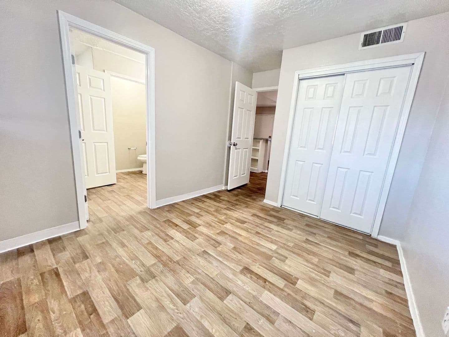 Albuquerque Apartment: 5500 Eastern Avenue SE