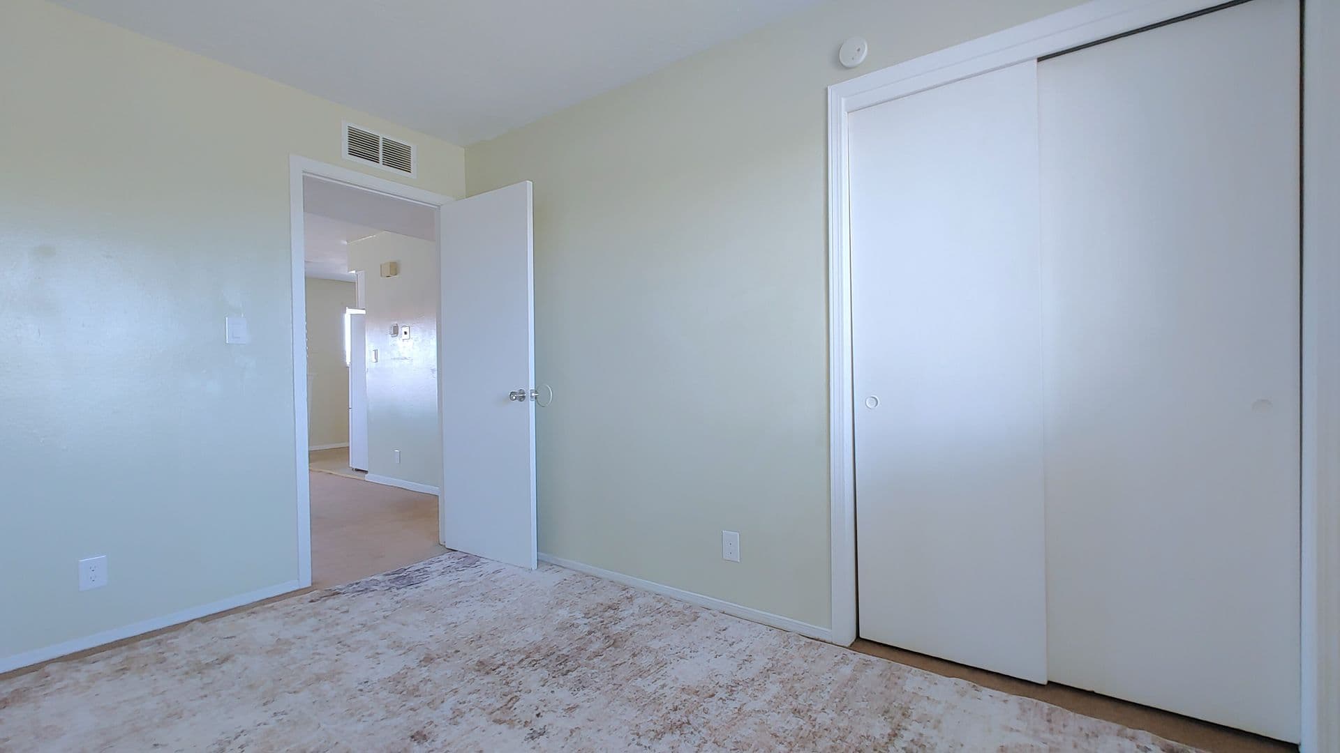 Rio Rancho Apartment: 75 Darlene RD SE