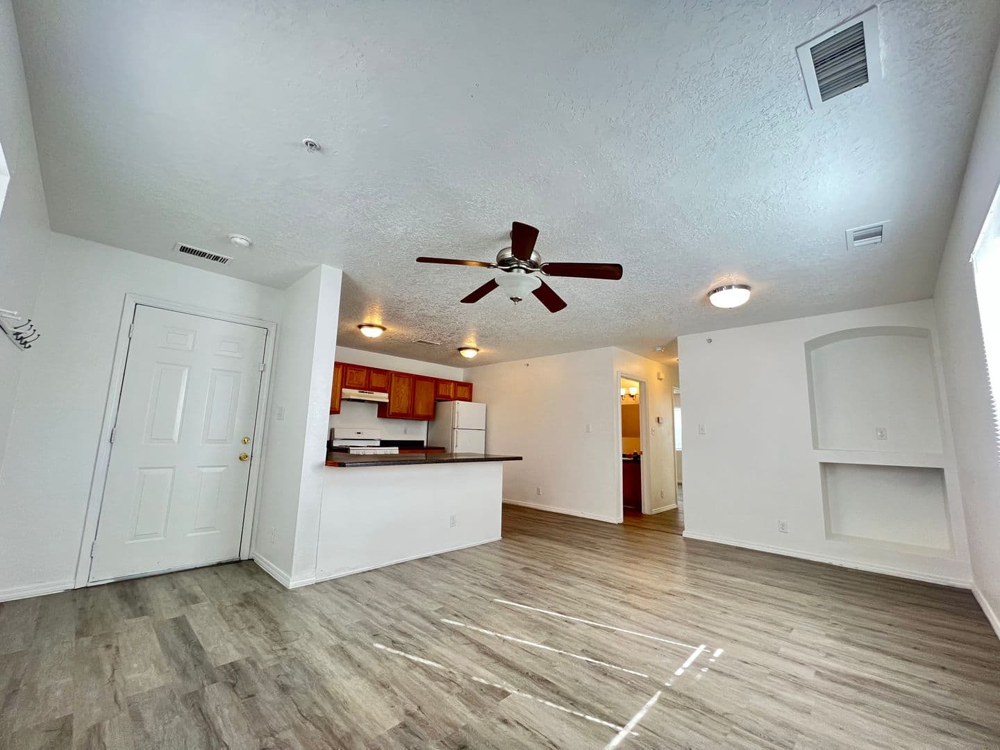 Albuquerque Apartment: 1038 Palomas Dr SE