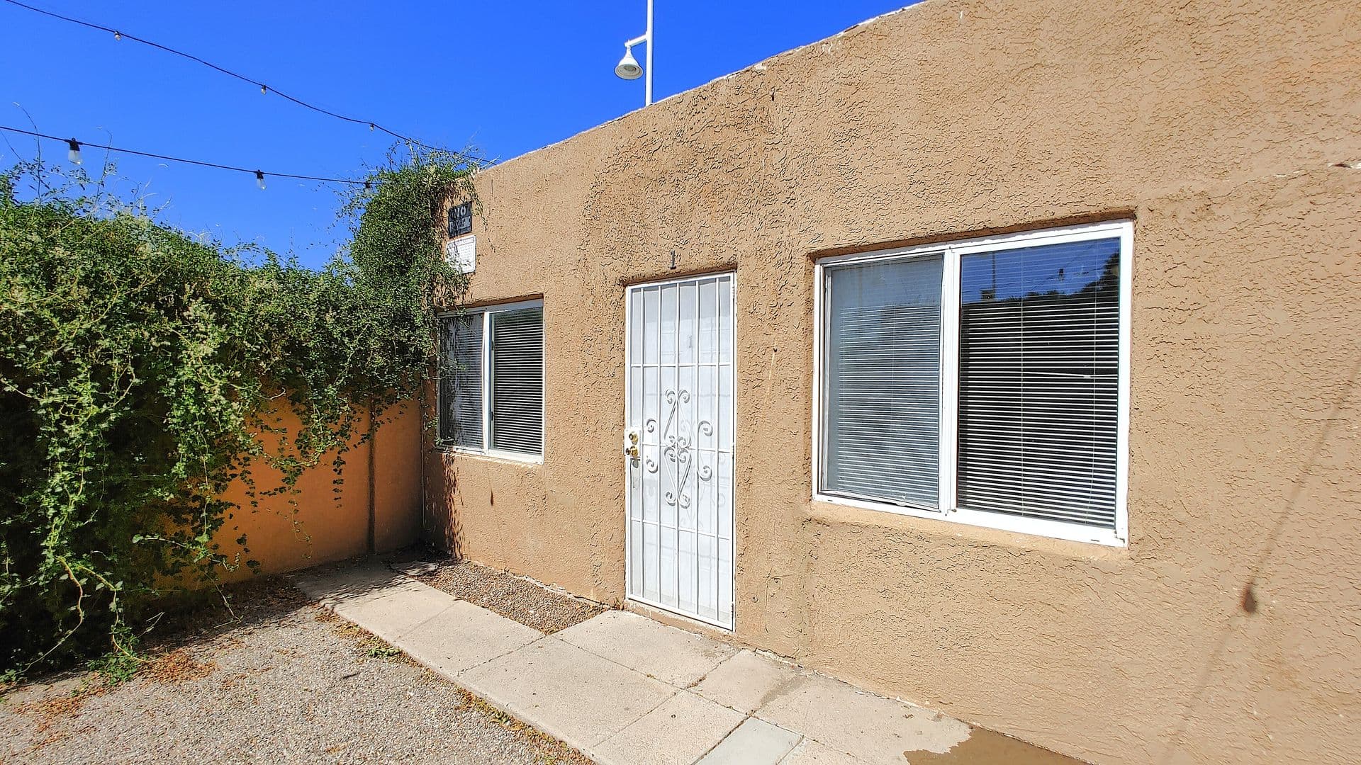 Albuquerque Apartment: 4223 Central Ave NE