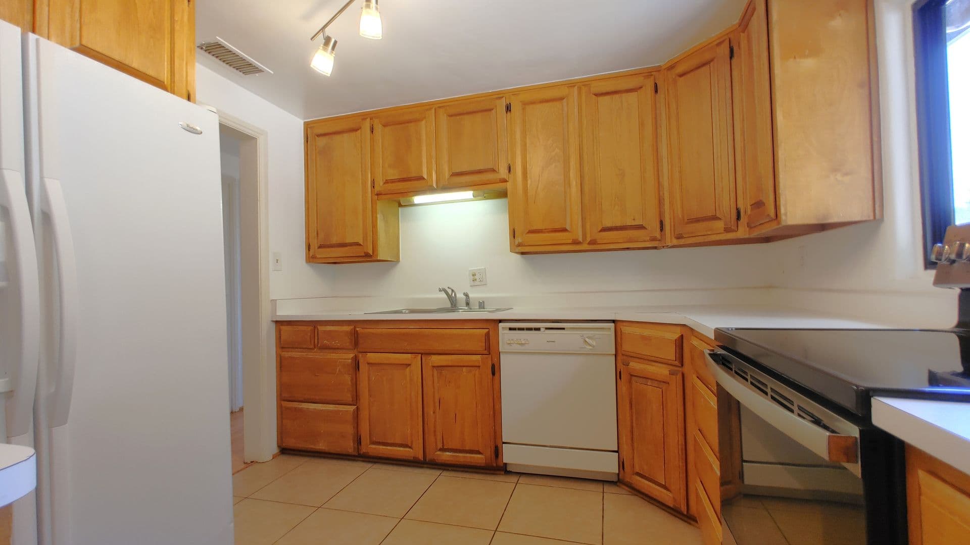 Albuquerque House: 2834 La Veta Dr NE