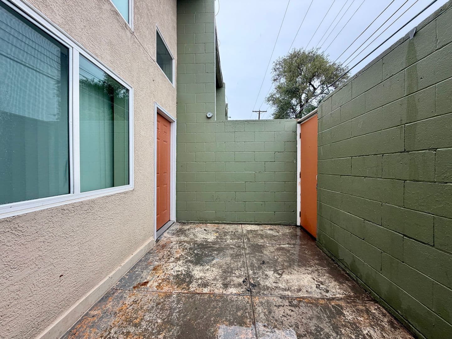 Albuquerque Apartment: 4849 Gibson Blvd SE