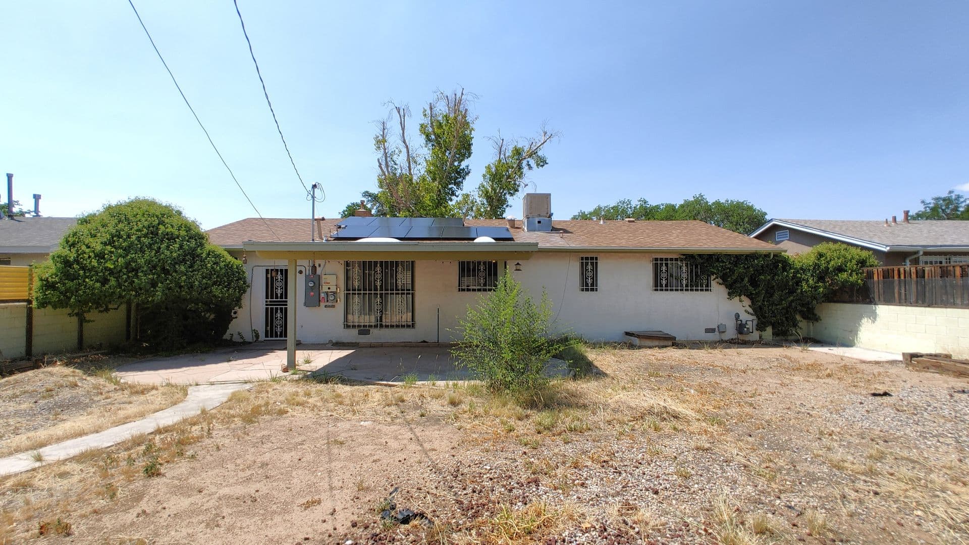 Albuquerque House: 2834 La Veta Dr NE