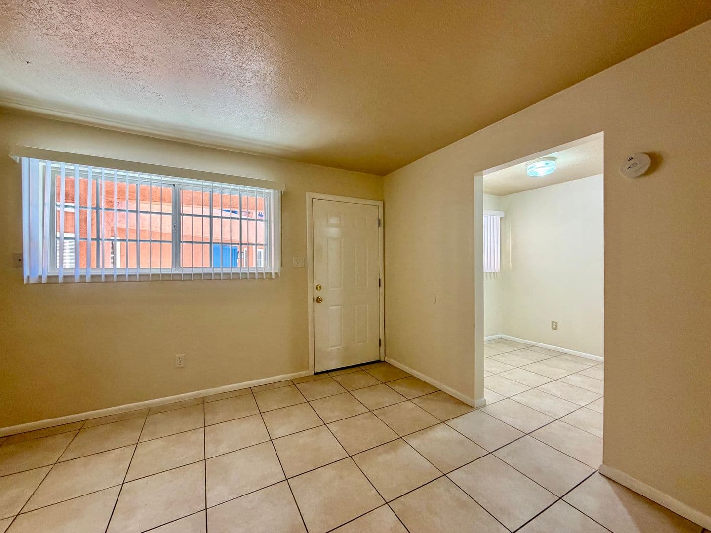 Albuquerque Apartment: 4900 Wyoming Blvd NE