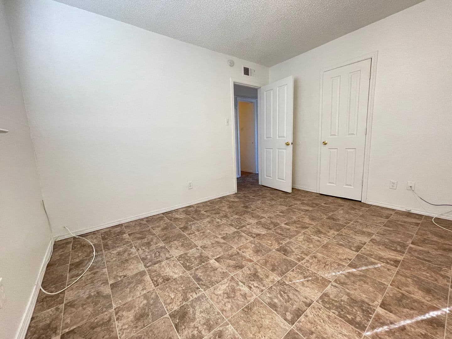 Albuquerque Apartment: 370 Atrisco Drive SW