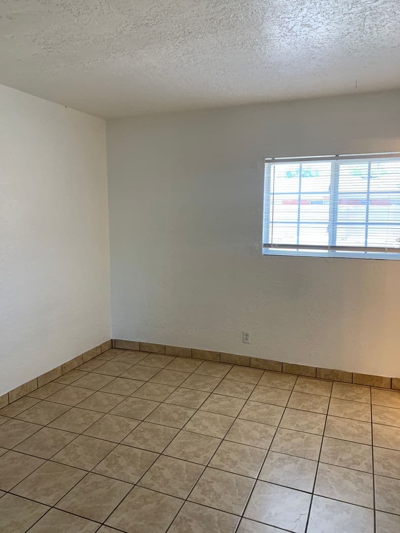 Albuquerque Apartment: 1111 Amherst Dr SE