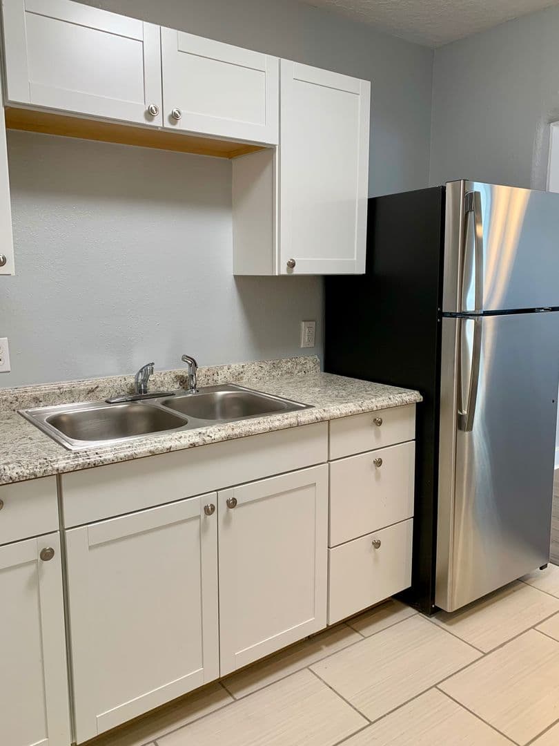 Albuquerque Apartment: 208 High St NE