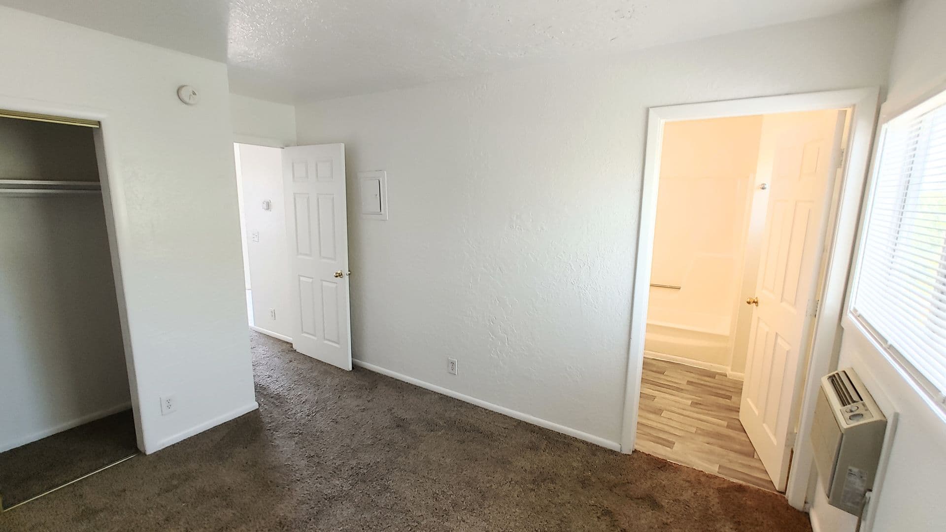 Albuquerque Apartment: 1111 Amherst Dr SE