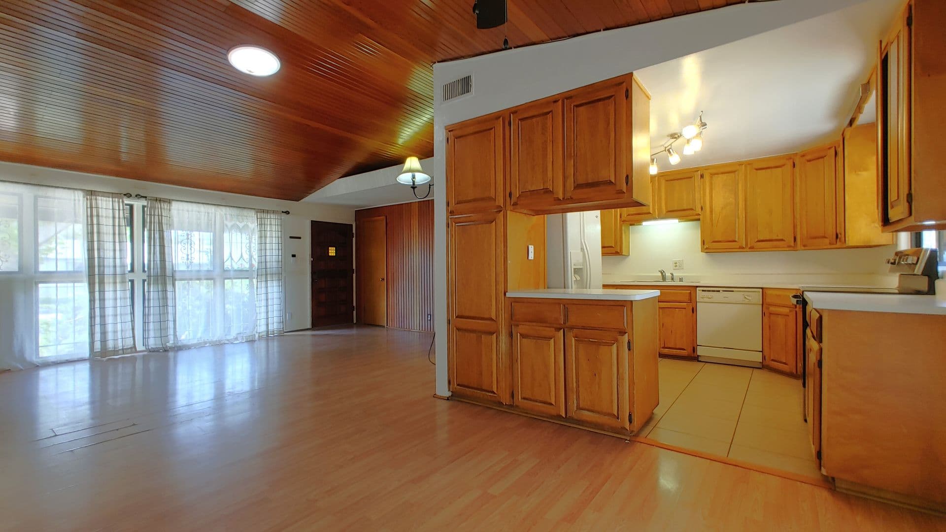 Albuquerque House: 2834 La Veta Dr NE