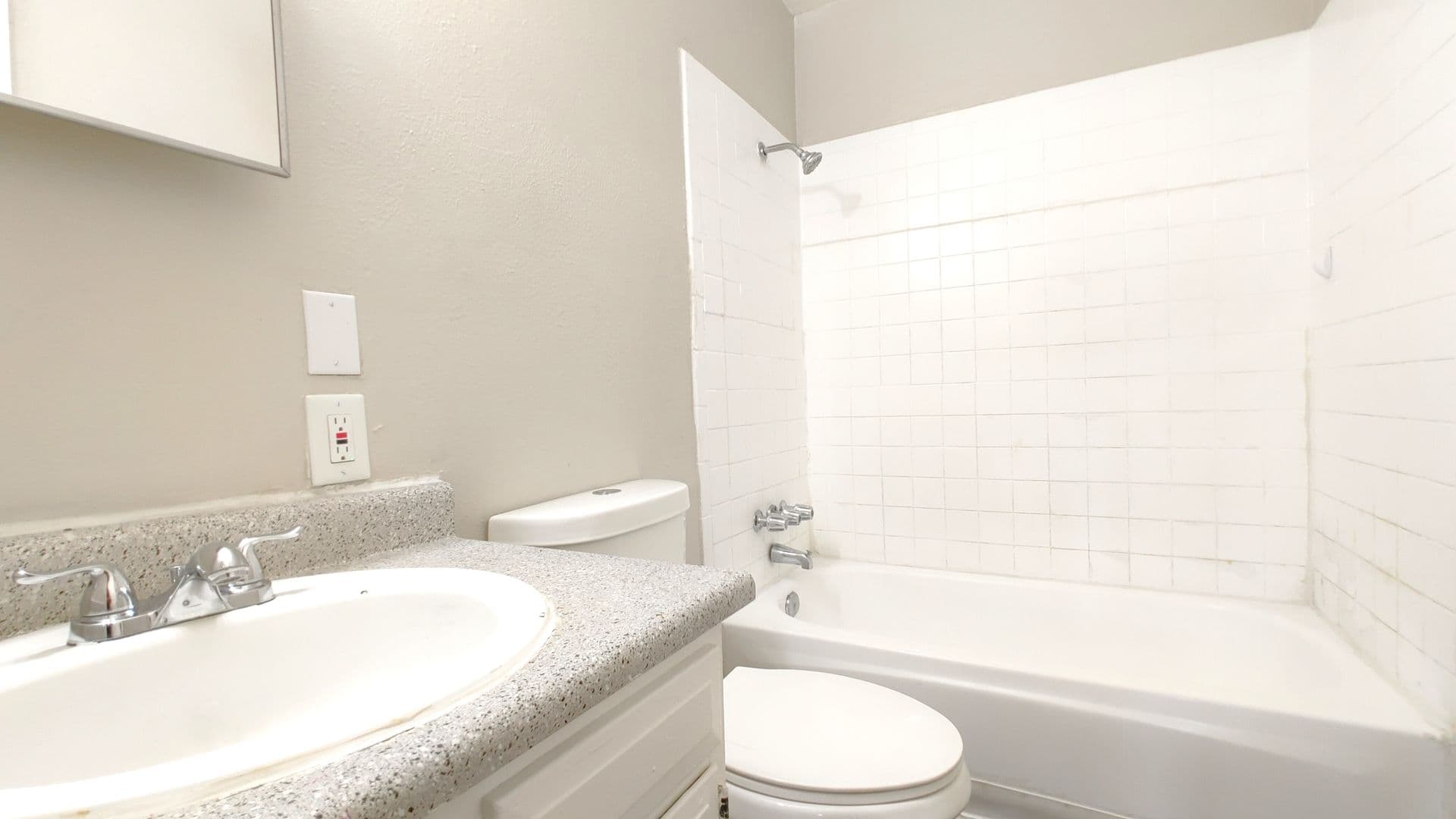 Albuquerque Apartment: 5500 Eastern Avenue SE