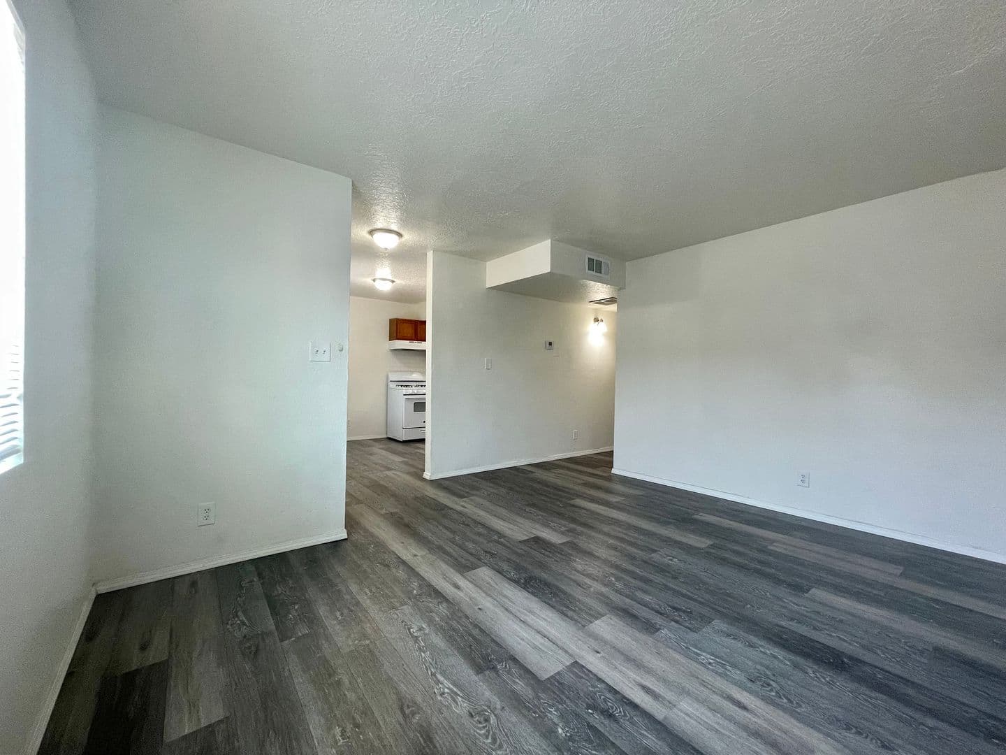 Albuquerque Apartment: 11100 Ventura PL NE