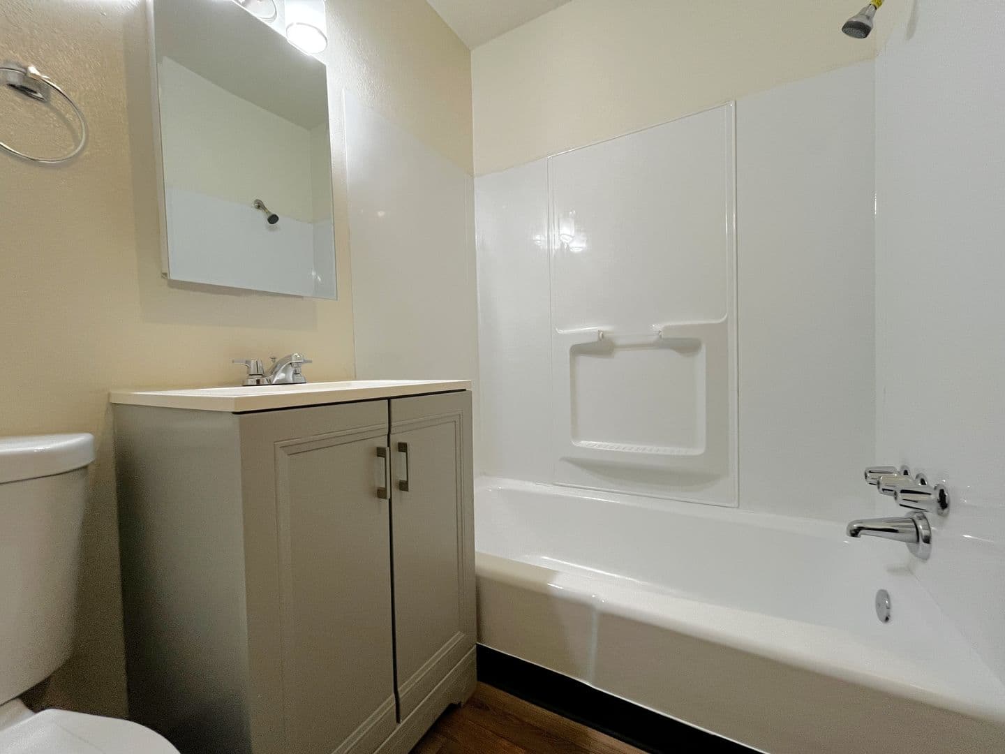 Albuquerque Apartment: 5801 Haines Ave NE
