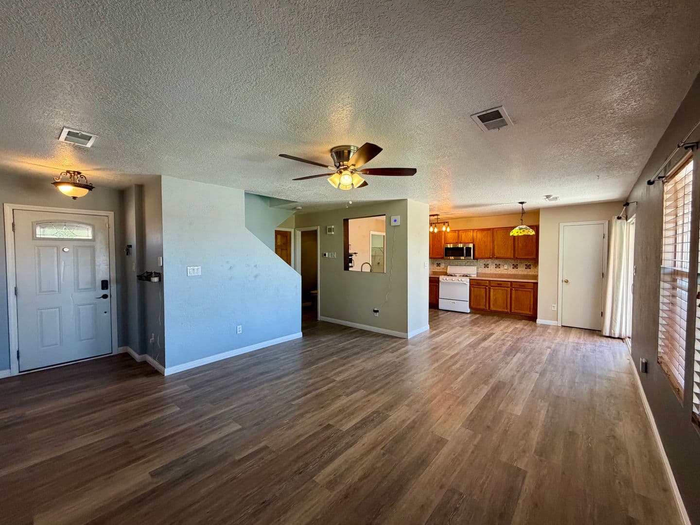 Albuquerque House: 6227 Castle Dome PL NW