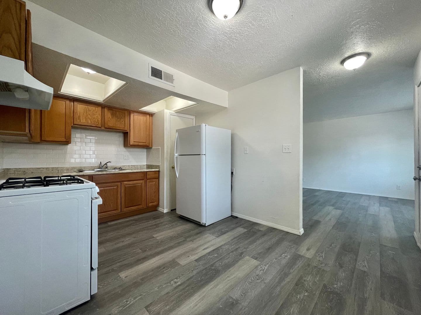 Albuquerque Apartment: 11100 Ventura PL NE