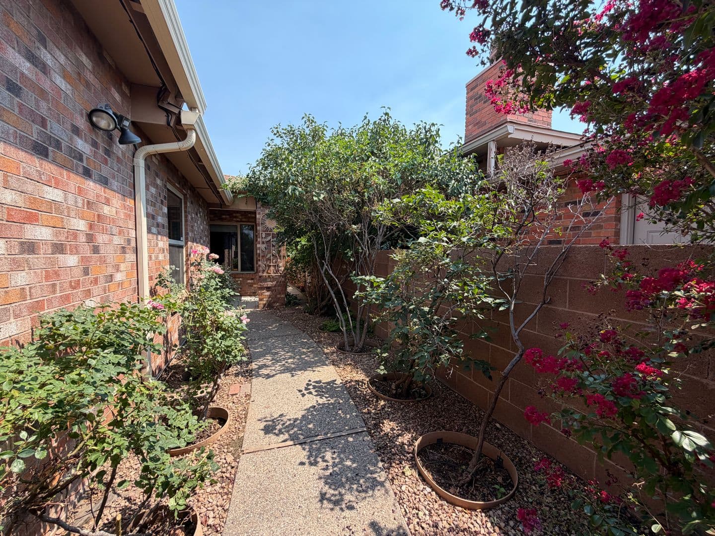Albuquerque House: 9212 Admiral Lowell Ave NE