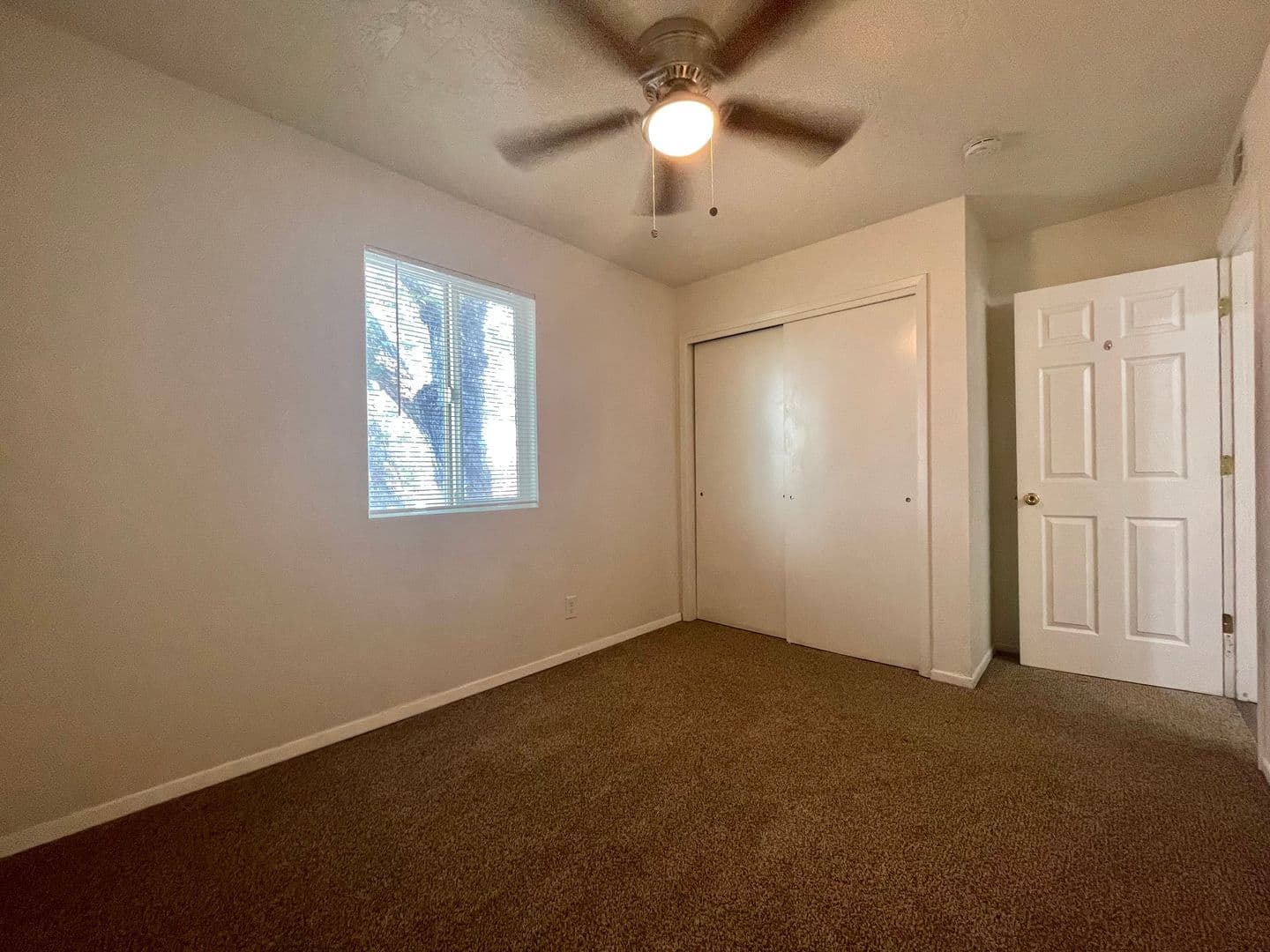 Albuquerque Apartment: 11100 Ventura PL NE